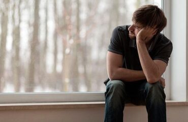 آشنایی کامل با علائم و نشانه‌های افسردگی در مردان