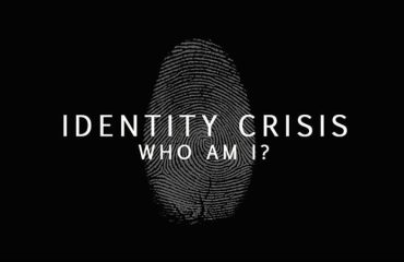 Digital-identity-crisis بحران هویت دیجیتال: چگونه اینستاگرام شخصیت واقعی شما را میدزدد؟