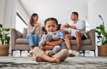 Signs-of-an-unhealthy-family نشانه های خانواده ناسالم